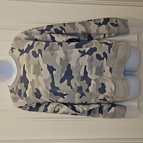 Old Navy Crew Neck Sweatshirt - Picture 1 of 6